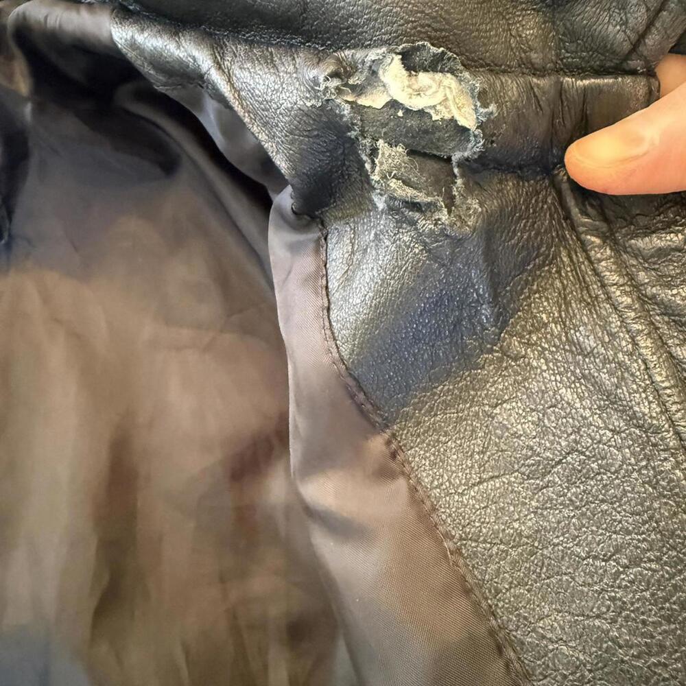 Vintage men’s black leather bomber style jacket - Picture 7 of 8